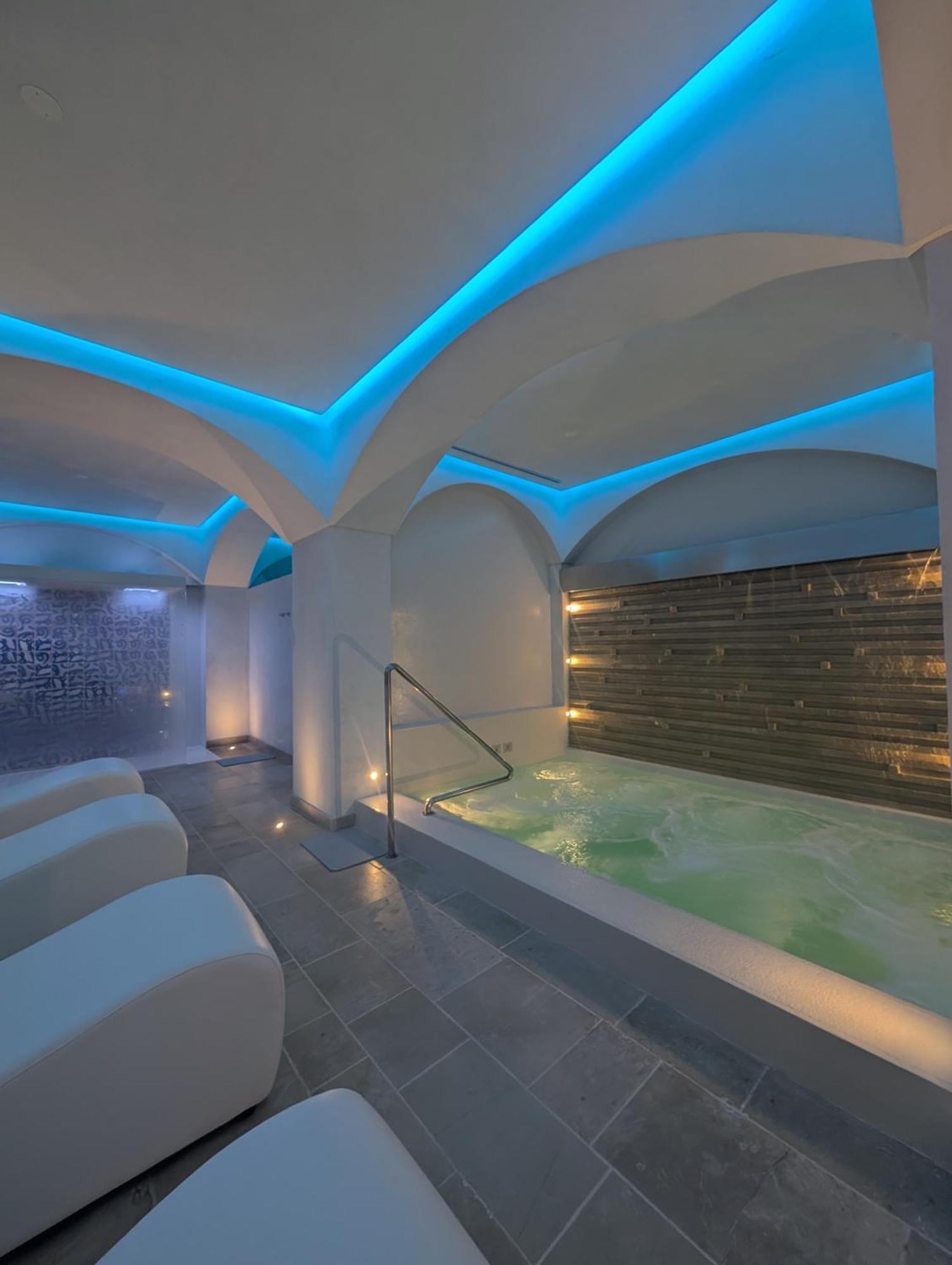 ריאלמונטה Borgo Giallonardo Wine Relais מראה חיצוני תמונה